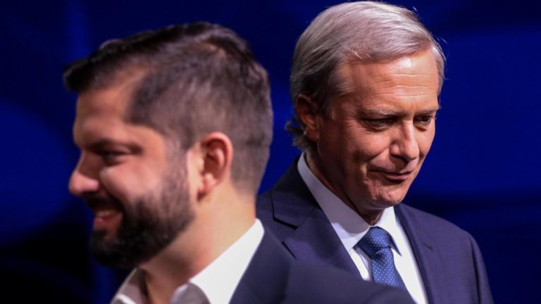 Rechazo transversal: Dichos de Kast en España causan polémica y oficialismo exige disculpas