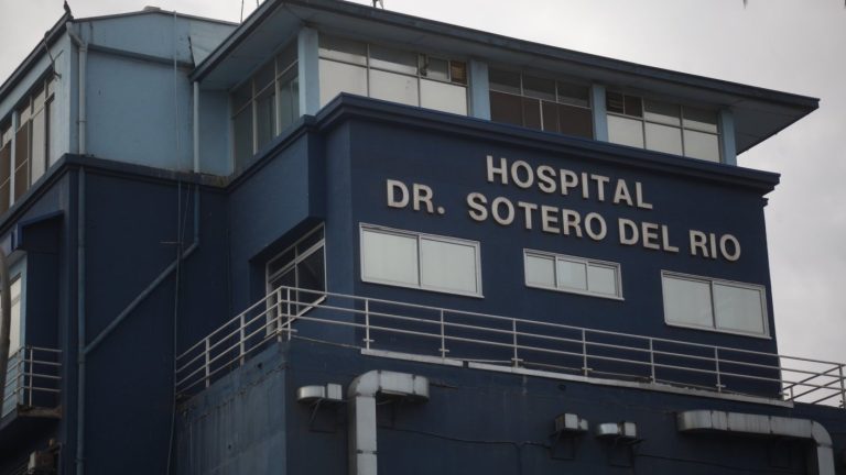 Director de Hospital Sótero del Río renunció tras eliminación de 323 mil interconsultas de pacientes en lista de espera