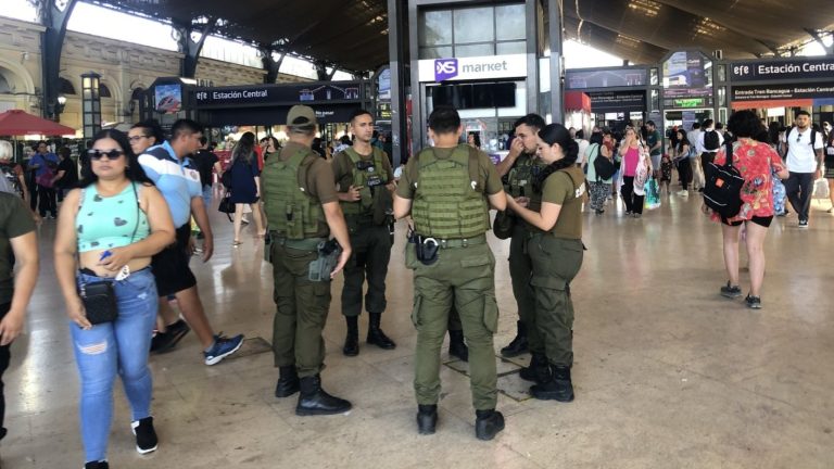 Riña entre ambulantes dejó una persona baleada en Estación Central: Herido estaría en riesgo vital