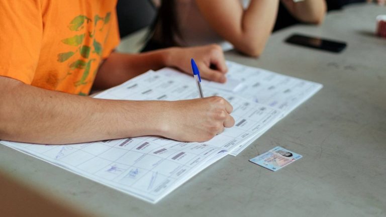 Revisa AQUÍ con tu RUT: Servel publicó nómina definitiva de vocales de mesa para próximas elecciones