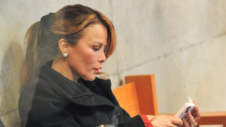 Cathy Barriga se mantendrá en arresto domiciliario tras revisión de medidas cautelares