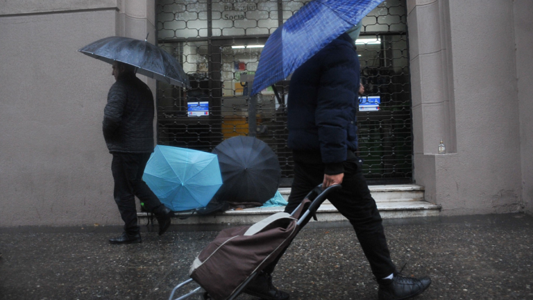 Alerta meteorológica: ¿Cuántos milímetros de lluvia se pronostican este jueves en Santiago?