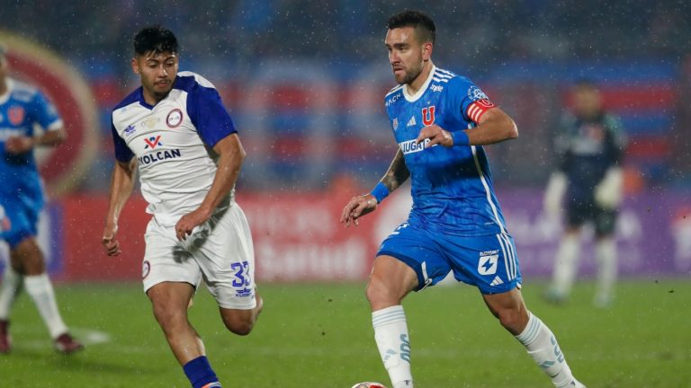 La U goleó a Municipal Puente Alto bajo una intensa lluvia y avanzó en la Copa Chile 2024