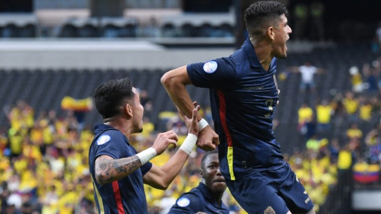 Copa América: Ecuador se impuso a Jamaica con polémico arbitraje del chileno Cristian Garay