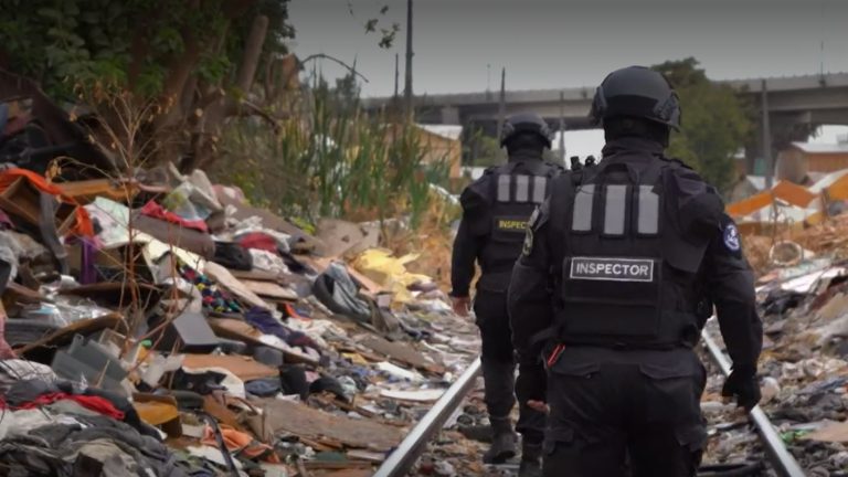 Vigilantes | Así opera seguridad ciudadana de Maipú en la “Pequeña Haití”