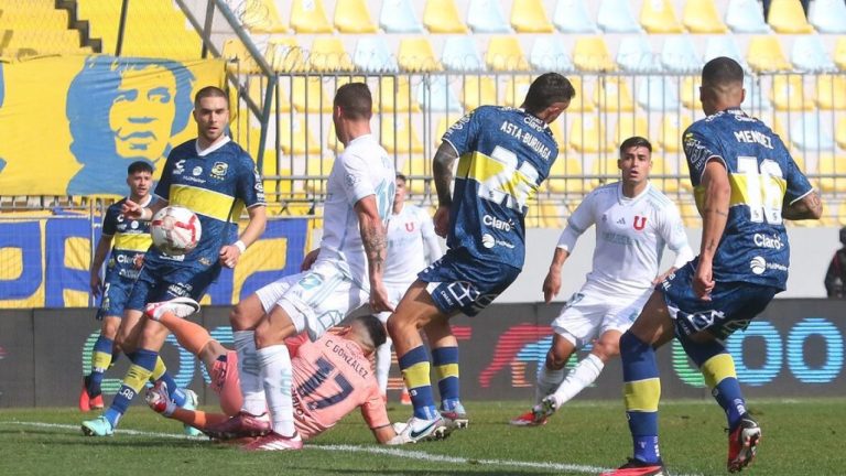 ¡Partido de infarto! La U vuelve a ganar con un gol de último minuto ante Everton
