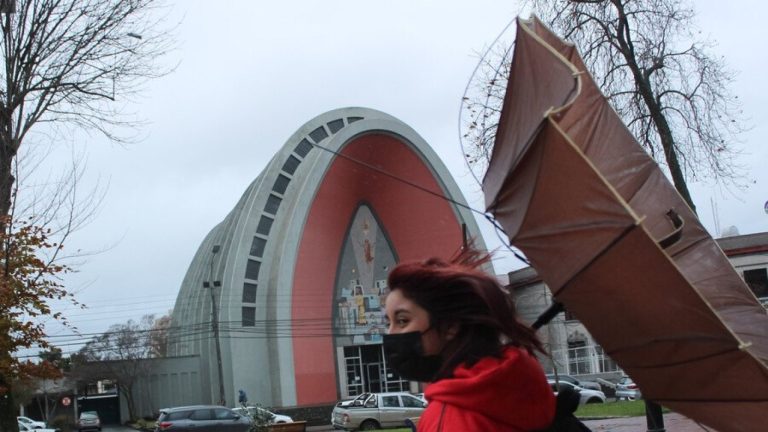 ¿Llegará la lluvia a Santiago? Esto puede causar el ciclón extratropical en Chile