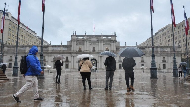Lluvias en Santiago: Revisa el pronóstico de precipitaciones para esta semana en la RM