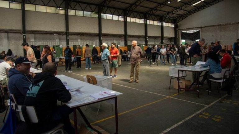 ¿Es obligatorio votar en las elecciones primarias de este domingo?