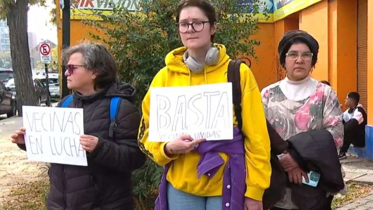 Vecinas realizaron cacerolazo en Barrio Yungay tras denuncia por violación grupal