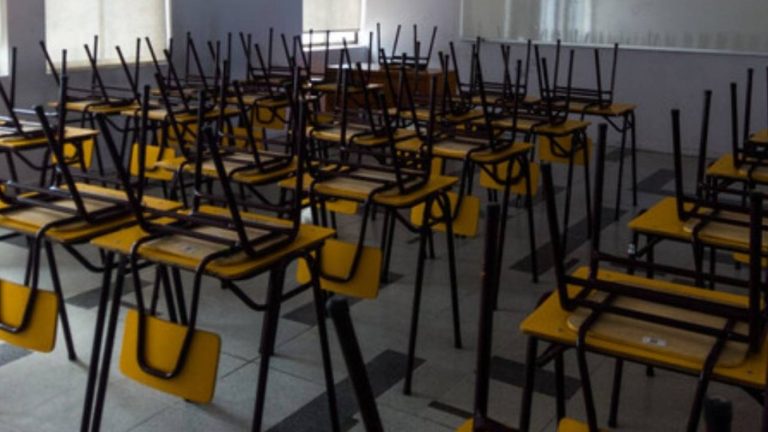 Sistema frontal: Revisa las comunas con clases suspendidas este martes