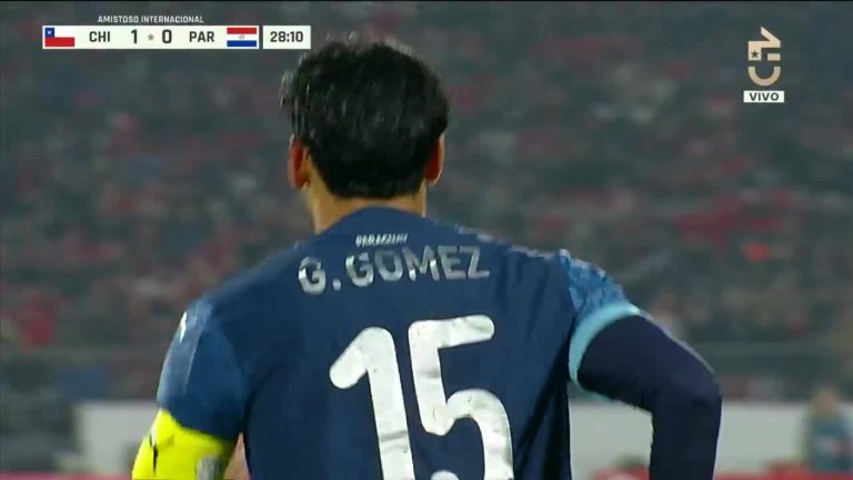 ¡Lo tuvo Paraguay! Gustavo Gómez casi lo empató para el visitante ante Chile