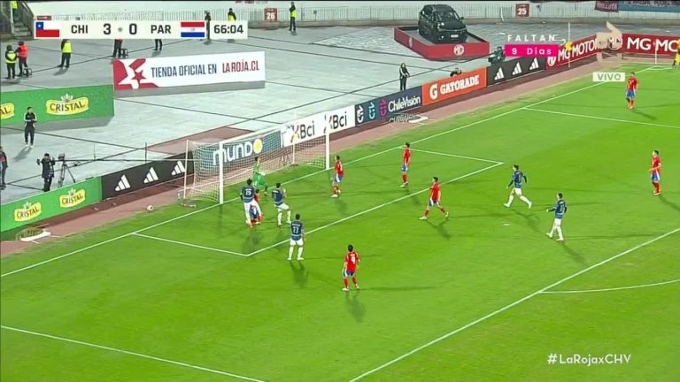 ¡Casi el descuento! Bareiro tuvo el primer tanto para Paraguay frente a Chile