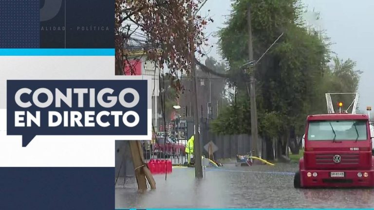 Motobombas no dan abasto: Canal colapsó e inunda calles en Quilicura