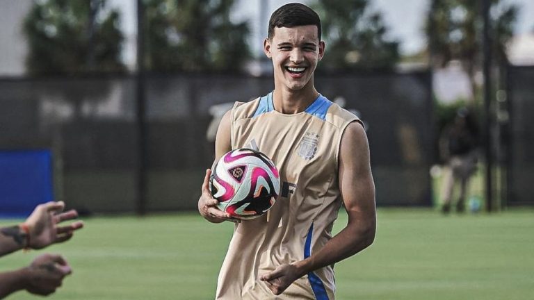 Copa América: Quién es Valentín Carboni, la sorpresa en la nómina de la Selección Argentina