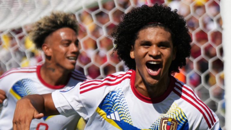 Venezuela tuvo un peleado triunfo 2-1 ante Ecuador en el inicio del grupo B de la Copa América