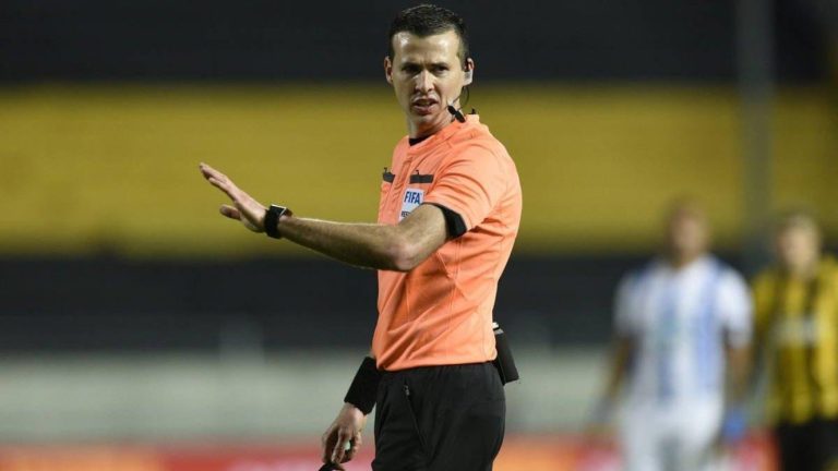 Quién es Andrés Matonte, el árbitro que dirigió el partido de Chile vs Argentina por Copa América