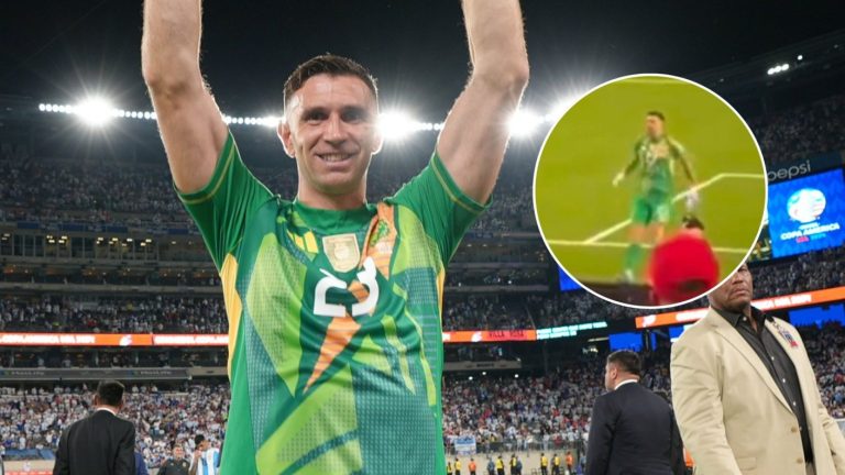 Dibu Martínez descarta gesto de burla a hinchas chilenos: “Nada que ver”