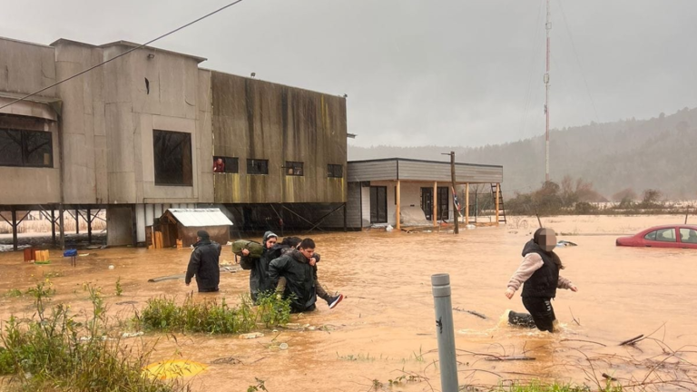 Senapred emite Alerta Roja por desborde de Río Pichilo: Llama a evacuar por prevención
