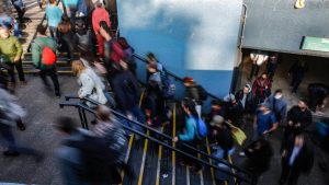Falla técnica en L2 y L6 del Metro de Santiago: ¿Qué estaciones están disponibles?