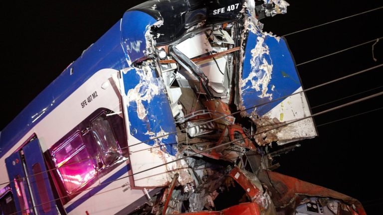 Video muestra momento exacto de la fatal colisión de trenes en San Bernardo