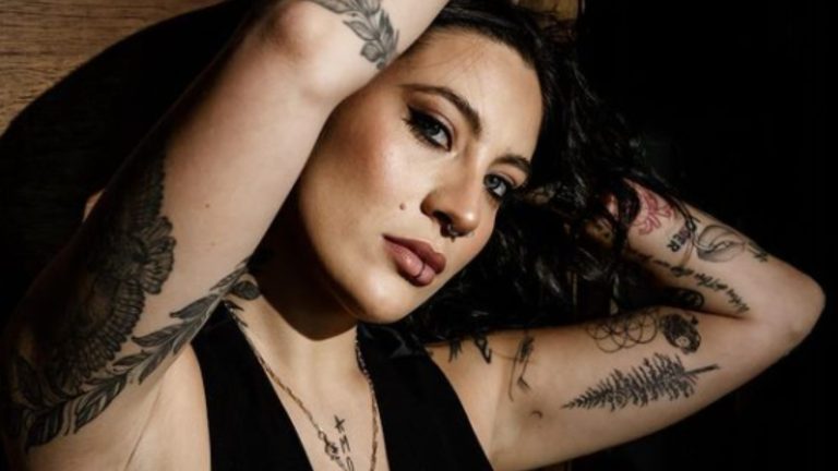 ¿Quién es Camila Power? La influencer rebelde y de amor libre que llega a Gran Hermano Chile