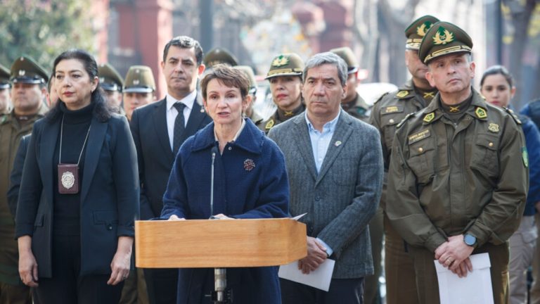 Con casi 200 detenidos: Ministra Tohá entregó balance tras masivo operativo en la RM