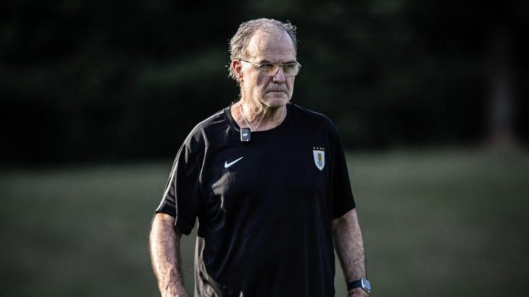 Tiene un plan: La sorpresiva formación de Uruguay para enfrentar a Colombia