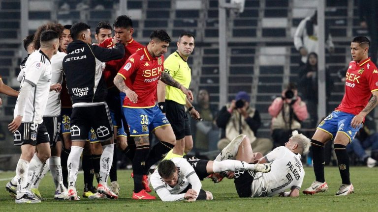 Golpes y conducta violenta: El duro informe arbitral del partido de Colo Colo vs Unión Española