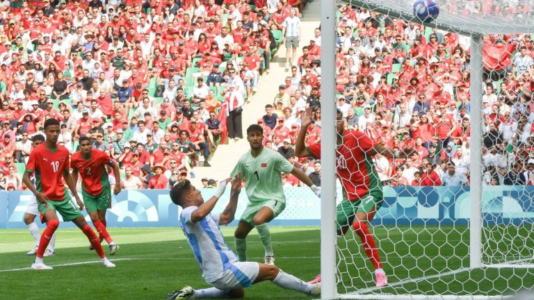 Paso a paso: Qué ocurrió en el Argentina vs Marruecos y por qué se anuló el gol de La Albiceleste