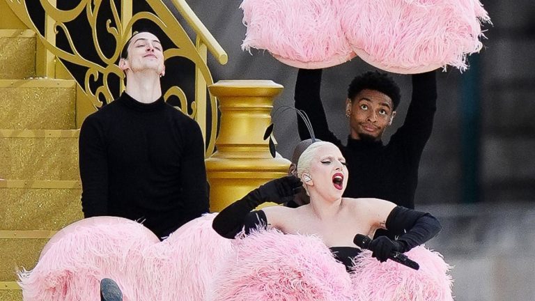 Lady Gaga causó furor como primera presentación en inauguración de Juegos Olímpicos París 2024