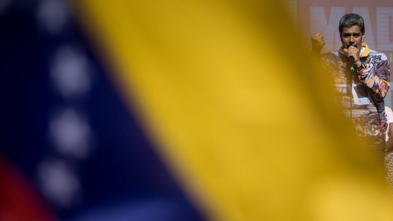 Elecciones en Venezuela: Afirman que Maduro impidió vuelo con ex presidentes rumbo a Caracas