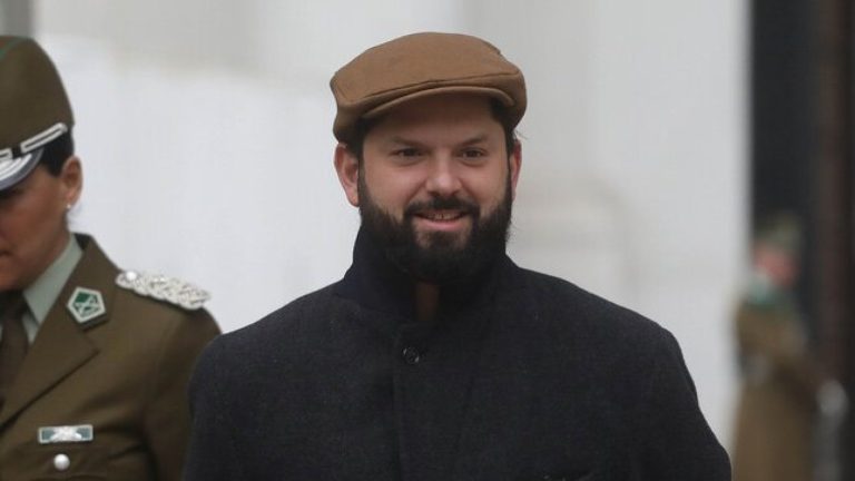 Pdte. Boric advirtió sobre fuertes lluvias y llamó a no confiarse: “Limpien las canaletas”