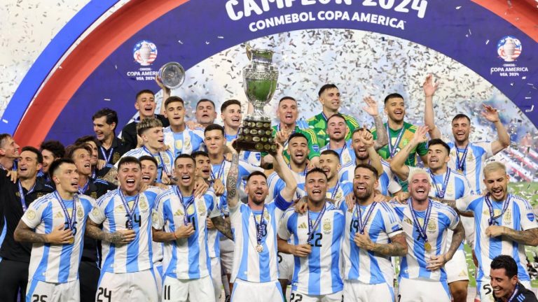 El cielo es Albiceleste: Argentina le gana con lo justo a Colombia y es bicampeón de la Copa América