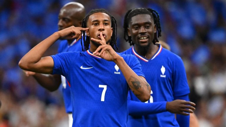 Francia impone su jerarquía y tumba a Estados Unidos en el inicio de los Juegos Olímpicos