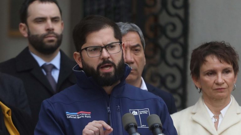 De cárcel de alta seguridad a suspensión de viaje a JJ.OO.: Los anuncios de pdte. Boric por seguridad