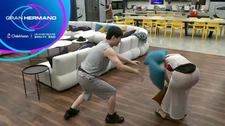 ¡No hubo tregua! Yuhui y Carlyn se enfrentaron en intensa pelea de almohadas