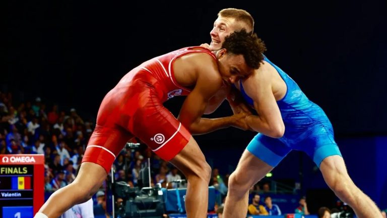 Se despide de los JJ.OO.: Néstor Almanza cayó en su debut con la lucha grecorromana de París 2024