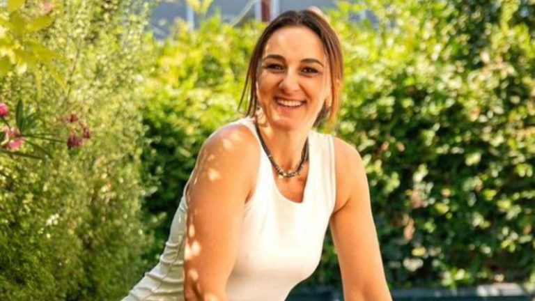 “El bótox de los pobres”: Renata Bravo sorprendió con secreta técnica para combatir las arrugas