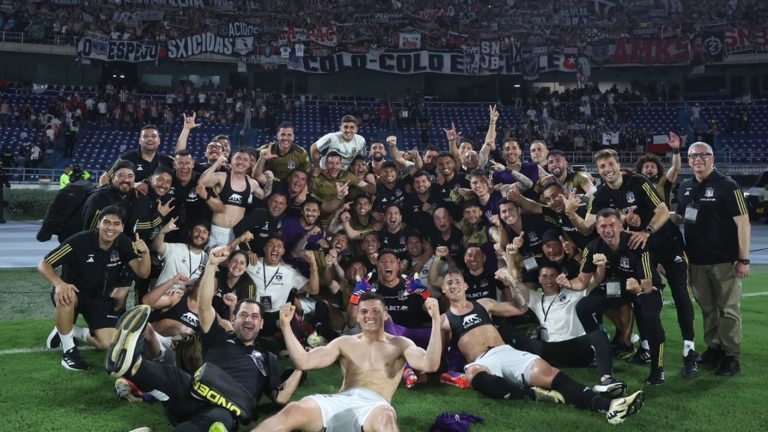 Colo Colo sigue sumando millones: El importante premio que se aseguró el Cacique por clasificar en Copa Libertadores