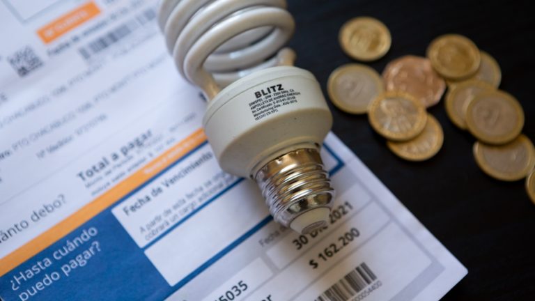 Gobierno anuncia proyecto para triplicar Subsidio Eléctrico: Revisa cuándo se implementaría