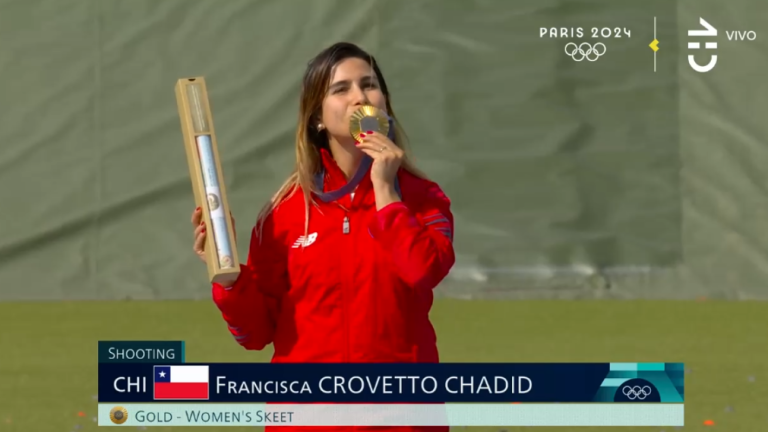 Inolvidable: El momento en que Francisca Crovetto recibe la medalla de oro en París 2024