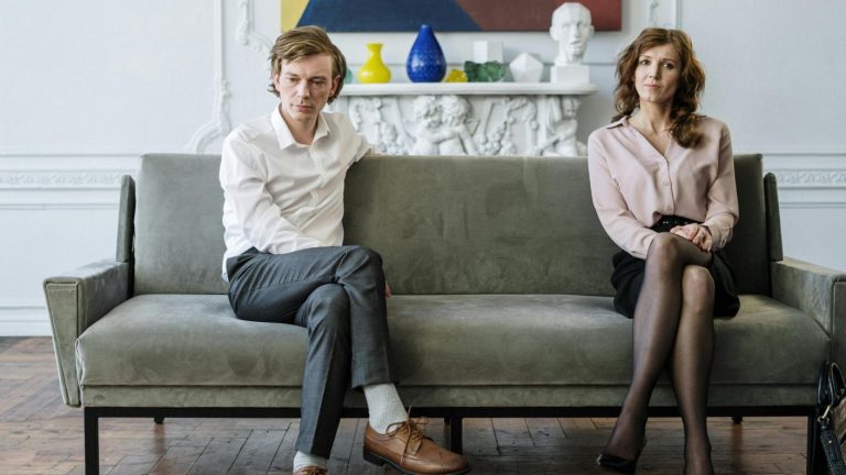 ¿Por falta de amor? Estas son las 6 causas más comunes que te llevarían al divorcio, según expertos