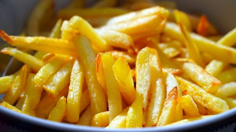 Día de las Papas Fritas: La receta fácil y casera para que queden crujientes en 8 pasos