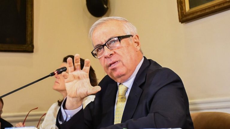 Jaime Mañalich se retracta tras especular con embarazos: “Me arrepiento profundamente