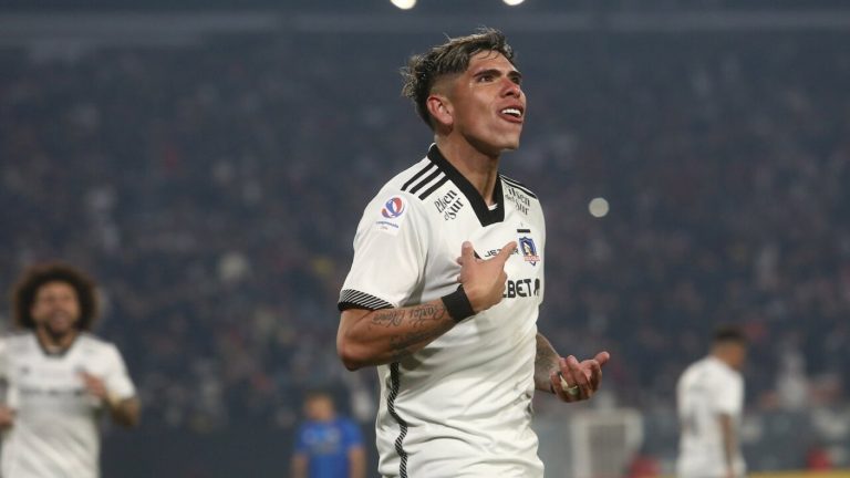 Por ahora se queda: Revelan los motivos por los que Carlos Palacios no pudo fichar en Boca