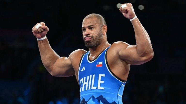 ¡GIGANTE! Yasmani Acosta pasa a la final y asegura otra medalla para Chile en los Juegos Olímpicos