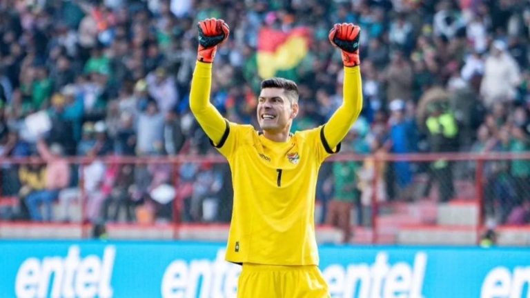 El recordado Carlos Lampe va al arco: La formación con la que Bolivia busca amargar a La Roja