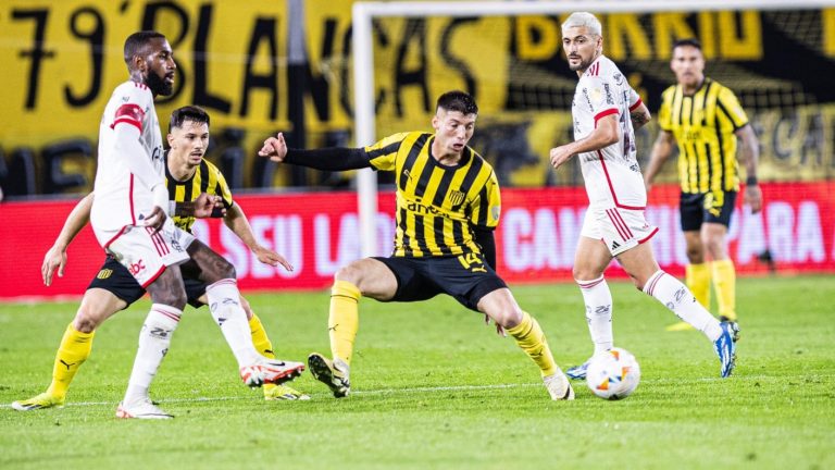¡Busca la sexta! Peñarol dio el golpe y avanzó a semifinales de la Libertadores tras eliminar a Flamengo