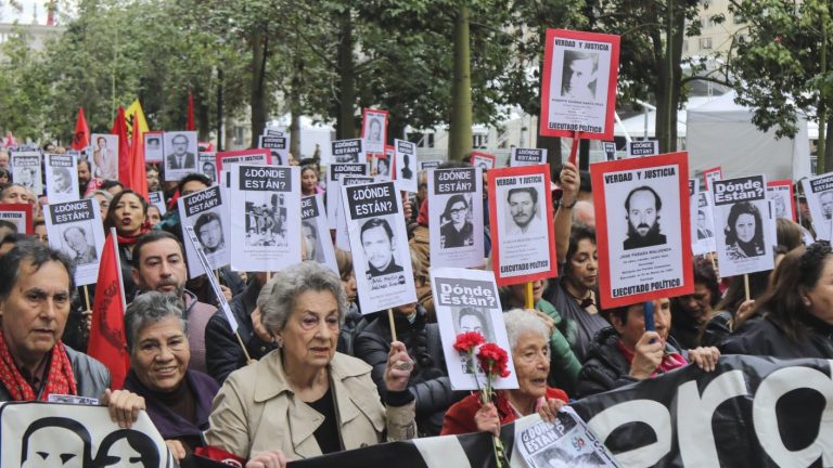 Romería al Cementerio General: Conoce los desvíos de tránsito para este domingo en la RM